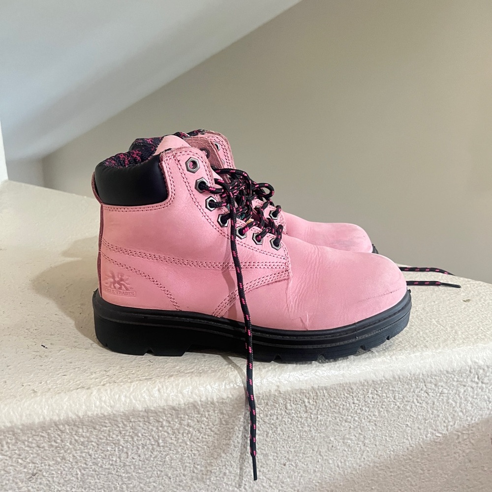 Moxie Boots: Women's 50162 Steel‎ Toe Waterproof EH Pink Alice Work Boots 6.5